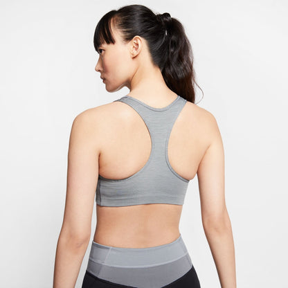 WOMEN'S NIKE DRI-FIT SWSH 1PP BRA